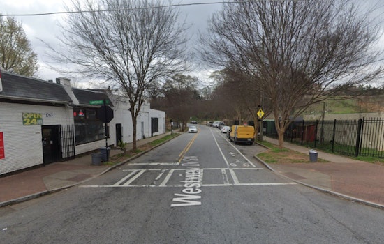 Atlanta Police Investigate Daytime Stabbing on Westview Drive SW, Suspect at Large