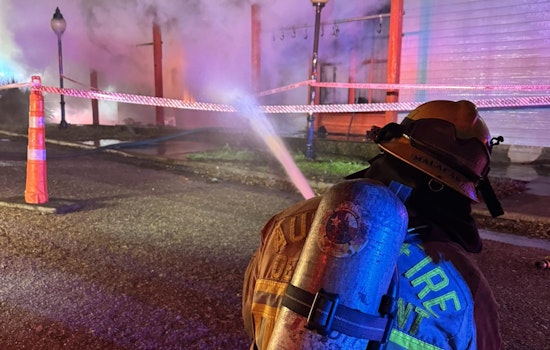 Austin Pawn Shop Engulfed in Flames, Fire Department Overcomes Multiple Challenges to Extinguish Blaze