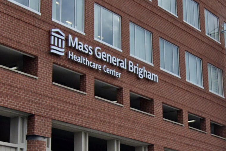 Boston Physicians at Mass General Brigham Rally for Union Recognition Amid Workload and Staffing Concerns