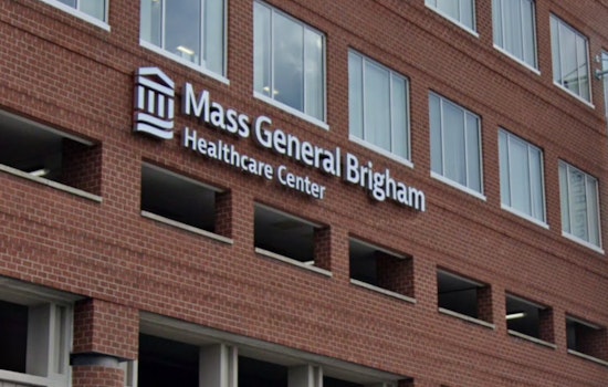 Boston Physicians at Mass General Brigham Rally for Union Recognition Amid Workload and Staffing Concerns