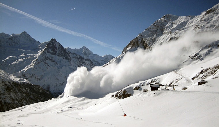Central Oregon Avalanche Claims Lives of Two Skiers Near Bend