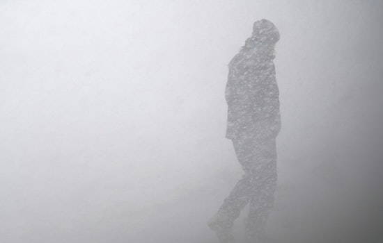 Chicago Hit by Major Winter Storm: 100+ School Closures and Travel Warnings Issued