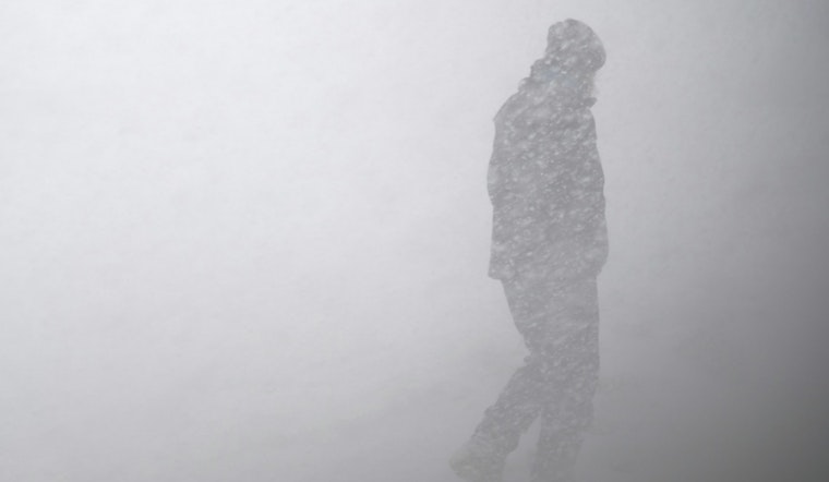 Chicago Hit by Major Winter Storm: 100+ School Closures and Travel Warnings Issued