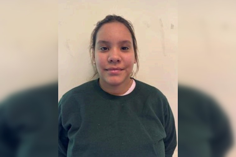 Chicago Police Seek Public Help to Locate Missing Teen and Her Infant Son