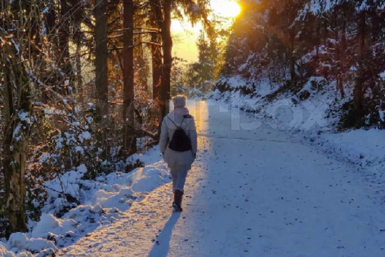 Cleary Lake Regional Park Welcomes Women for Sunset Hike
