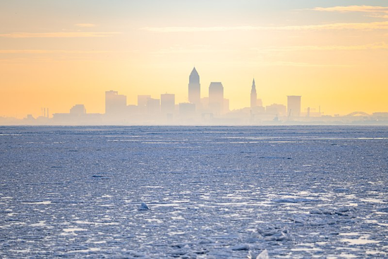 Cleveland Braces for Potent Cold Front and High Winds as NWS Issues Advisory