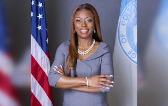Community and Officials Urge for Mayor Tiffany Henyard's Ouster Amid Allegations of Mismanagement in Illinois' South Suburbs