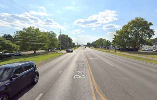 Cyclist in Critical Condition After Nighttime Collision on Refugee Road in Columbus