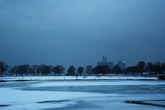 Detroit Braces for Unpredictable Weather with Mix of Rain, Snow, and Gusty Winds Ahead