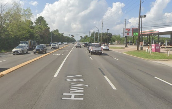 Early Morning Crash on Houston's North Highway 6 Claims Two Lives, Investigation Underway
