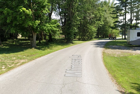Early Morning Tragedy Strikes Indianapolis as Woman Perishes in Single-Vehicle Crash on Southeast Side