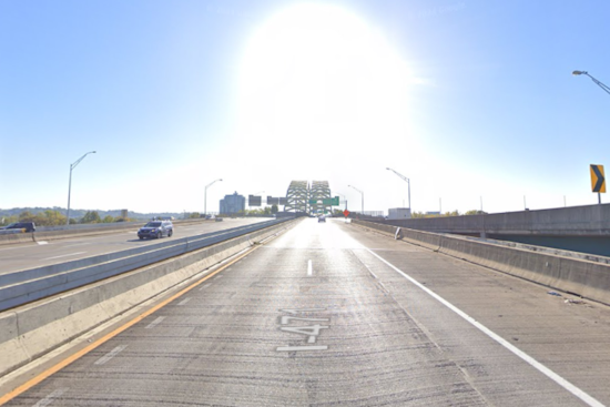 Fire Under Daniel Carter Beard Bridge Disrupts Traffic on Southbound I-471 in Cincinnati