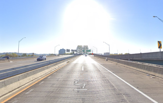 Fire Under Daniel Carter Beard Bridge Disrupts Traffic on Southbound I-471 in Cincinnati