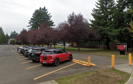 Free Vaccination Clinic at David Douglas High in Multnomah County Aims to Prevent School Exclusions