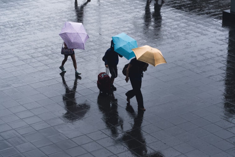 Hawaii Weather Update: Drier Trends Ahead as Brief Showers Subside, Accompanied by High Surf and Small Craft Advisories