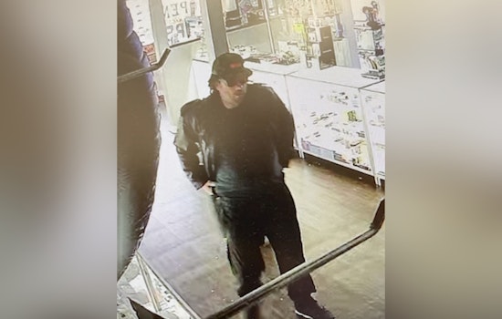 Hillsborough County Sheriff Seeks Public's Help to Identify Suspect in Tampa Smoke Shop Burglary