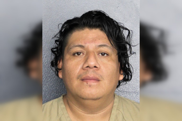 Hollywood Man Charged with False Imprisonment and Aggravated Assault After Keeping Woman Captive