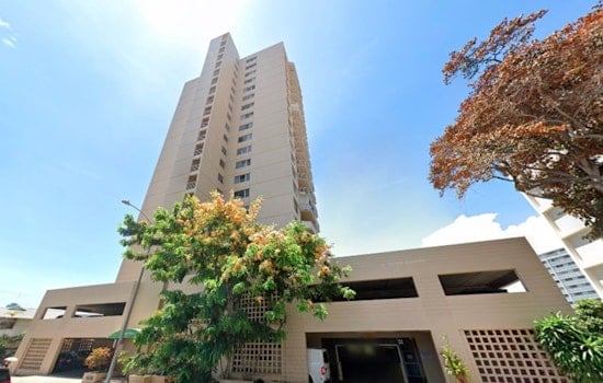 Honolulu Fire Department Swiftly Extinguishes Blaze at McCully's Kapiolani Royale High-Rise
