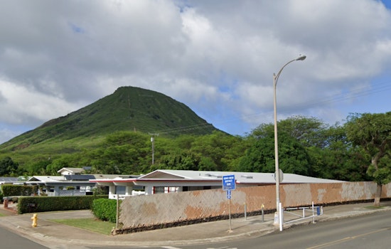 Honolulu Fire Department Swiftly Rescues Injured Hiker from Koko Head Crater Trail in Hawaii Kai