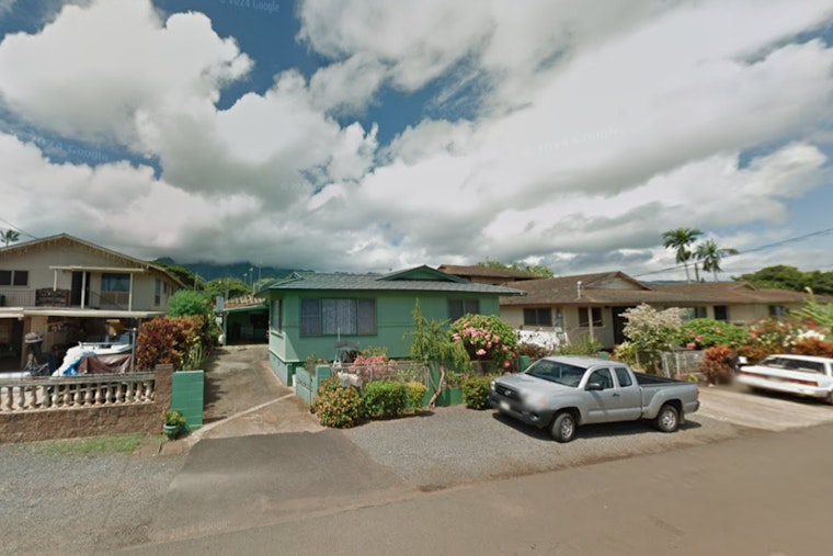 Honolulu Firefighters Quickly Subdue Mokuleia Blaze as HFD Investigates Cause