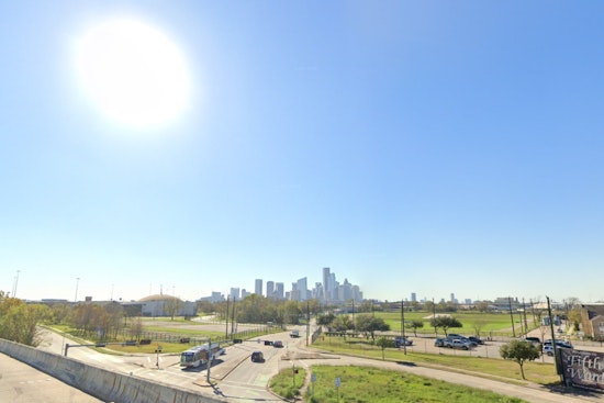 Houston Basks in Unseasonably Warm Weather with Record Highs, Chances of Drizzle and Dense Fog