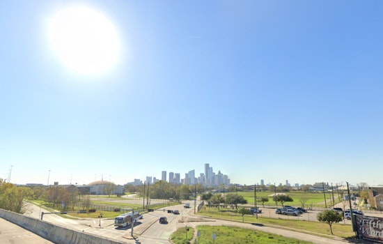 Houston Basks in Unseasonably Warm Weather with Record Highs, Chances of Drizzle and Dense Fog