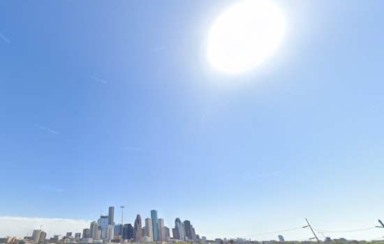 Houston Braces for Weather Rollercoaster as Sunny Washington's Birthday Gives Way to Chilly Rain and Arctic Front