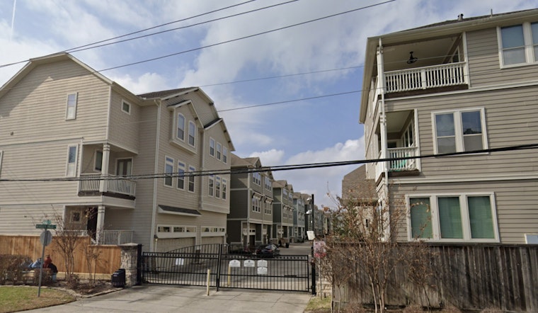 Houston Firefighters Extinguish Greater Heights Townhome Blaze, Avert Major Losses