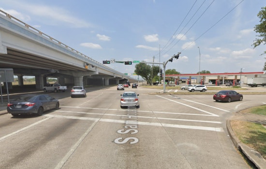 Houston Police Search for Drivers After Fatal Multi-Vehicle Hit and Run on South Sam Houston Parkway East