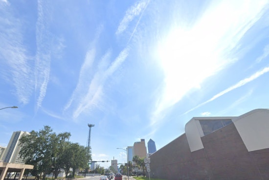 Jacksonville's Mixed Bag of Weather: Sunny Days, Showers, and Brisk Winds Ahead