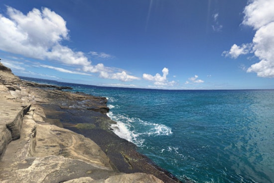 Joint Effort by Honolulu Fire and Ocean Safety Departments Saves Swimmer at China Walls