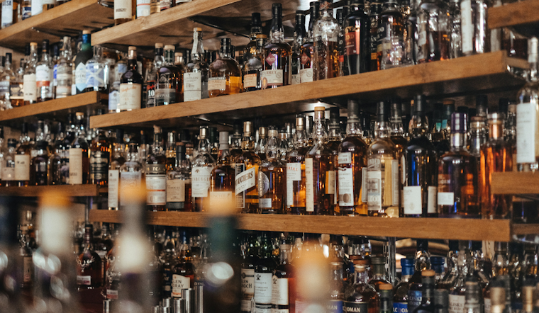 Kissimmee Debates Earlier 'Last Call' for Alcohol Sales Amid Public Safety and Economic Concerns