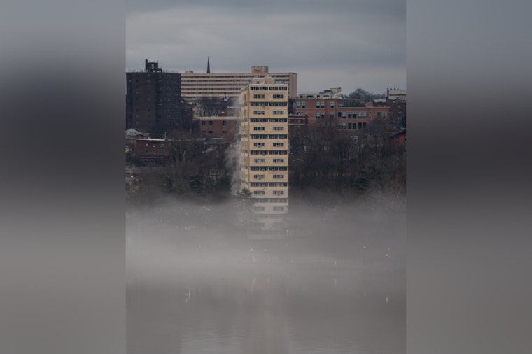 Knoxville Shrouded in Fog with Patchy Conditions Anticipated to Linger into the Evening