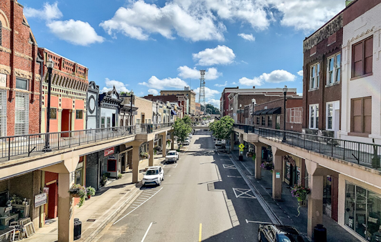 Knoxville Weather Rollercoaster: From Misty Mornings to Sunny Highs and Possible Showers