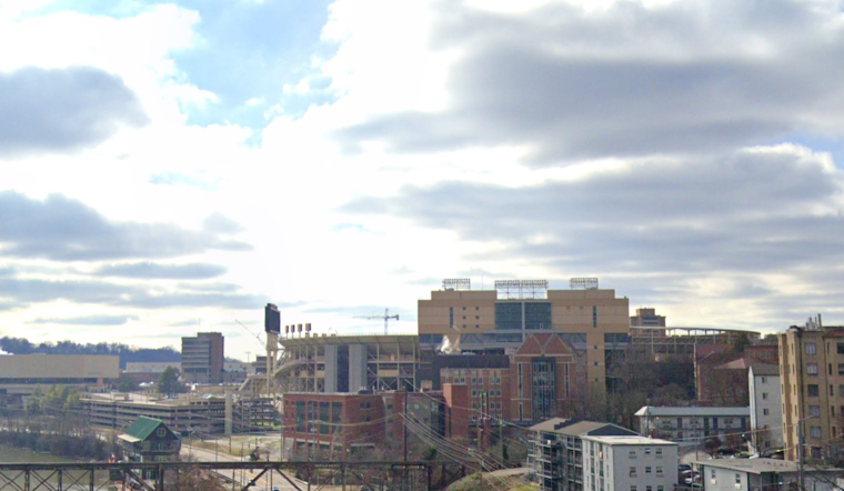 Knoxville's Weather Service Predicts Sunny Days and Possible Showers