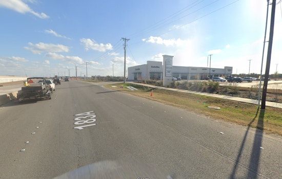 Leander Police Investigate Fatal Single-Vehicle Crash in Convenience Store Parking Lot