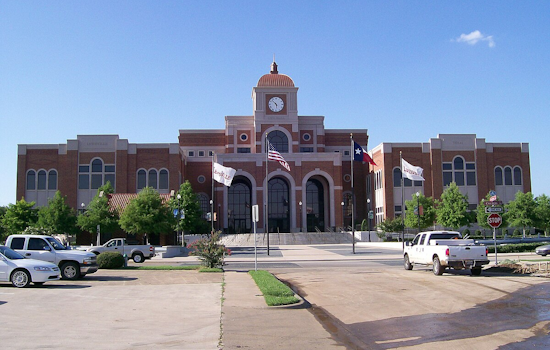 Lewisville Hailed with Prestigious GFOA Budget Presentation Award for Fiscal Excellence