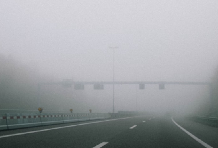 Los Angeles Battling Dense Fog and Poor Air Quality, Mandatory Wood-Burning Ban Imposed