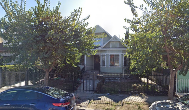 Los Angeles Firefighters Quickly Douse Vermont Square House Fire, No Injuries Reported