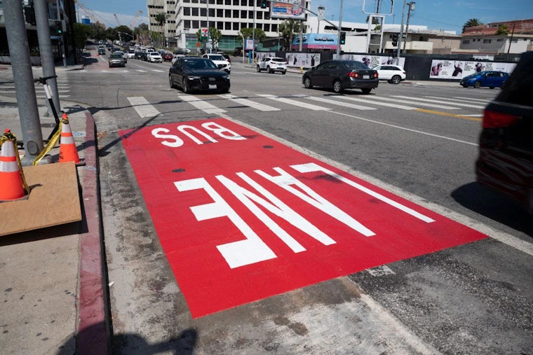 Los Angeles to Enforce $293 Fines for Parking in Bus Lanes on Wilshire and La Brea