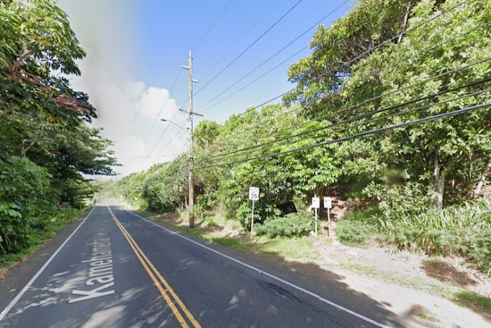 Lost Hikers on Crouching Lion Trail Rescued by Honolulu Fire Department Helicopter Team