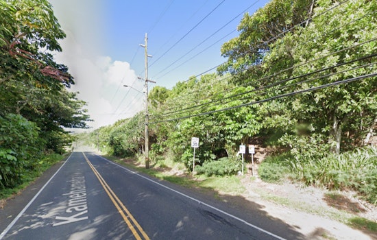 Lost Hikers on Crouching Lion Trail Rescued by Honolulu Fire Department Helicopter Team