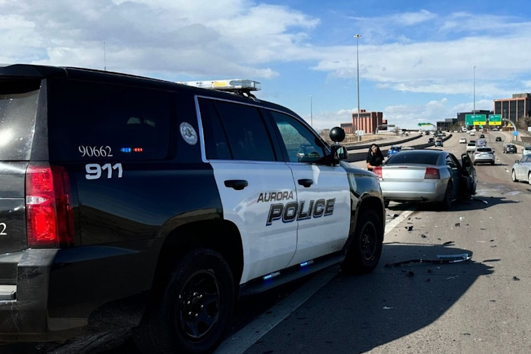 Man Dies in Single-Vehicle Rollover Crash on I-70 in Aurora, Investigation Ongoing