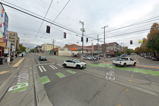 Man Seriously Injured in Stabbing Incident in Seattle's Capitol Hill, Suspect At Large