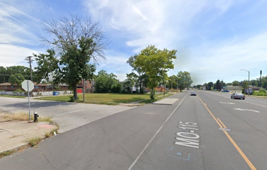 Man Stabbed in Knife-Wielding Robbery Attempt in O'Fallon, Suspect Sought by St. Louis Police
