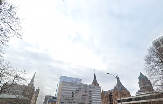 Milwaukee Enshrouded in Fog as NWS Predicts Cold Snap and Potential Wintry Mix Hazards