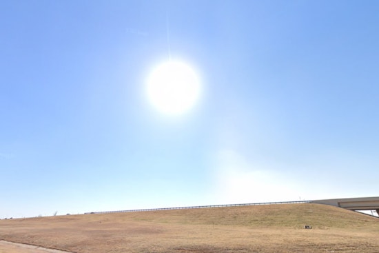 Oklahoma City to Enjoy Pleasant 77-Degree Weather Today with Sunny and Warm Conditions