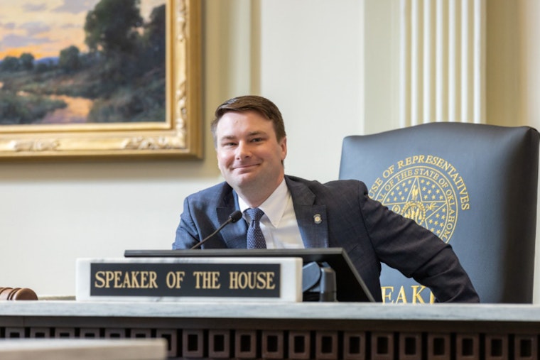 Oklahoma House Bill to Reintegrate Retired Teachers Could Revitalize Public Education System