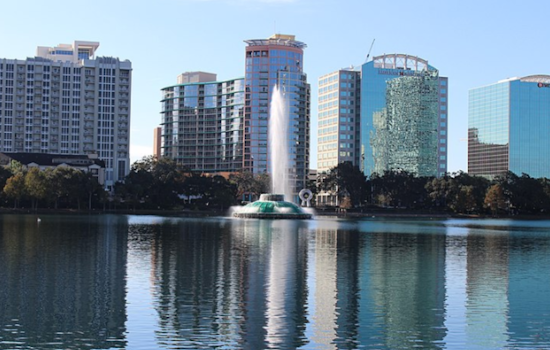 Orlando Weather Rollercoaster: Cool Start to Workweek with Midweek Warmup and Boating Warnings Issued
