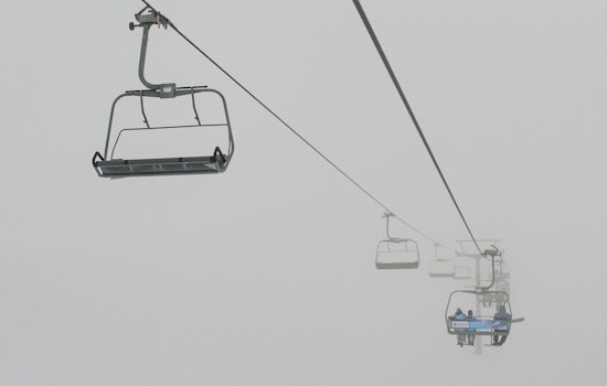 Over 100 Skiers Safely Evacuated After Ski Lift Malfunction at Pats Peak in New Hampshire Amid High Winds